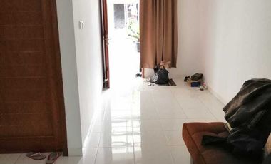 Di Jual Cepat Rumah di Dipalaya Ciwaruga Bandung. Sangat Terawat Murah