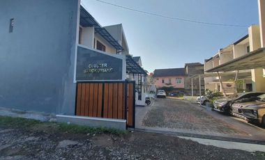 Di Jual Cepat Rumah di Dipalaya Ciwaruga Bandung. Sangat Terawat Murah