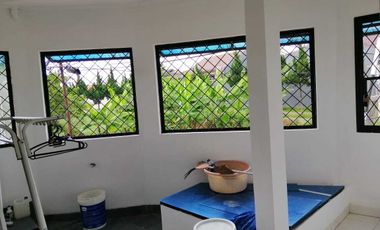 Di Jual Cepat Rumah di Dipalaya Ciwaruga Bandung. Sangat Terawat Murah