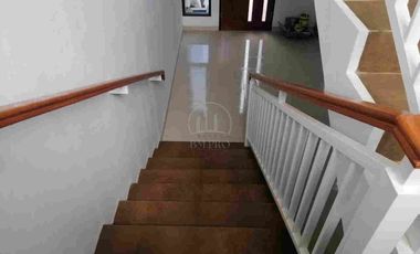 Dijual Rumah 2 Lantai di pusat kota Bandung view indah