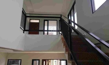 Dijual Rumah 2 Lantai di pusat kota Bandung view indah