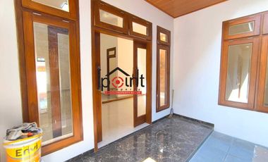 Rumah Mewah Baru Gress Solo Kota Baru Gress di Banjarsari Surakarta