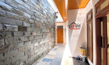 Rumah Mewah Baru Gress Solo Kota Baru Gress di Banjarsari Surakarta