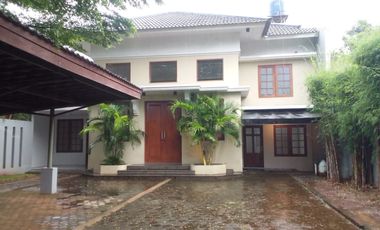 Disewakan rumah cocok untuk kantor daerah pondok ranji