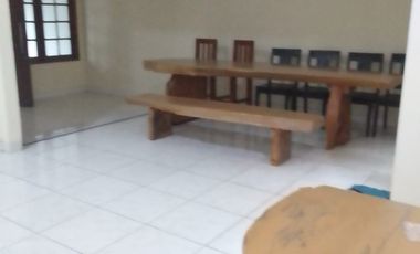 Disewakan rumah cocok untuk kantor daerah pondok ranji