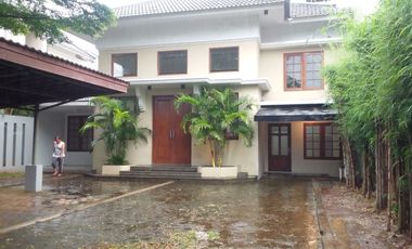 Disewakan rumah cocok untuk kantor daerah pondok ranji