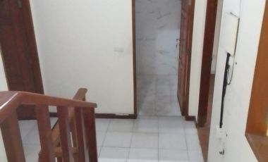 Disewakan rumah cocok untuk kantor daerah pondok ranji