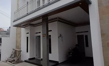 Rumah Modern Minimalis Larangan Ciledug Siap Huni