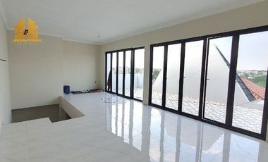 BRAND NEW HOUSEPEJATEN PASAR MINGGU JAKARTA SELATAN Unit ready 