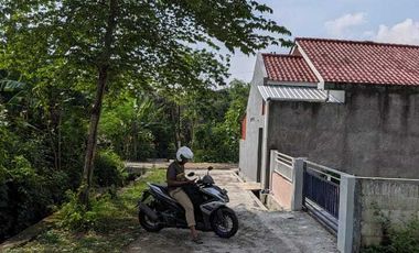 Dijual rumah tipe 45/111 di plesungan karanganyar (dekat solo kota)