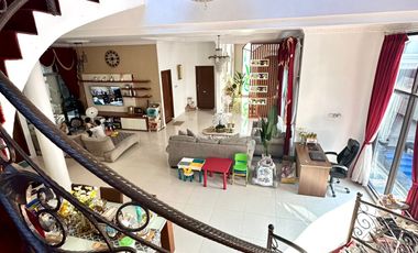 Rumahnya Sultan 2 Lt FULL FURNISHED di Gondang Timur Bulusan dekat UNDIP