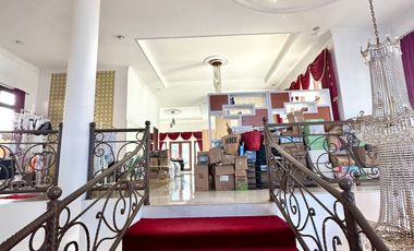 Rumahnya Sultan 2 Lt FULL FURNISHED di Gondang Timur Bulusan dekat UNDIP