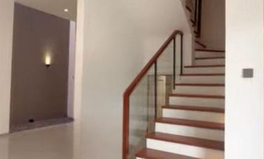 Setraduta Harga Rumah Baru 2 lantai kawasan bagus