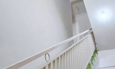 rumah komersial pakuwon city dekat araya puri galaxy kertajaya