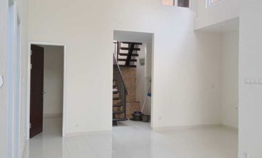 Disewakan Rumah Bagus Luas 2 Lantai SHM di Pamulang