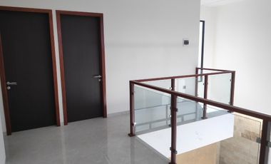 Rumah 2 Lantai Minimalis Modern Puri Anjasmoro Semarang Dekat Bandara