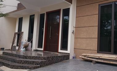 Rumah 2 Lantai Minimalis Modern Puri Anjasmoro Semarang Dekat Bandara