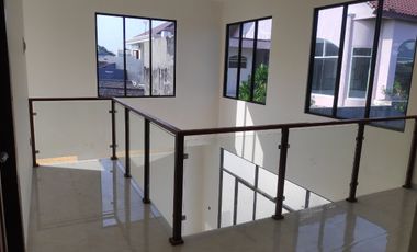 Rumah 2 Lantai Minimalis Modern Puri Anjasmoro Semarang Dekat Bandara