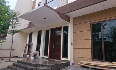 Rumah 2 Lantai Minimalis Modern Puri Anjasmoro Semarang Dekat Bandara