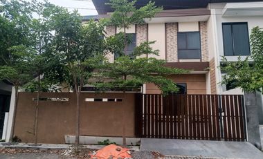 Rumah 2 Lantai Minimalis Modern Puri Anjasmoro Semarang Dekat Bandara