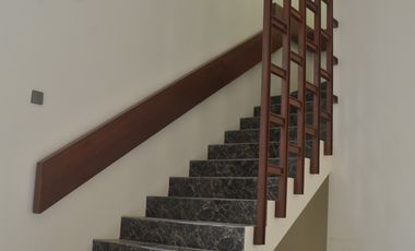 Rumah 2 Lantai Minimalis Modern Puri Anjasmoro Semarang Dekat Bandara