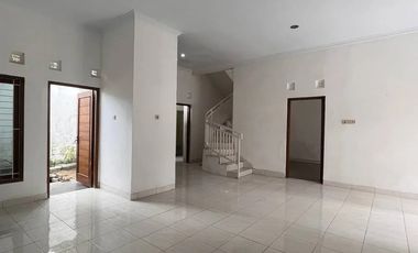 Rumah Cantik 2 lantai dikawasan premium Banteng Jogja