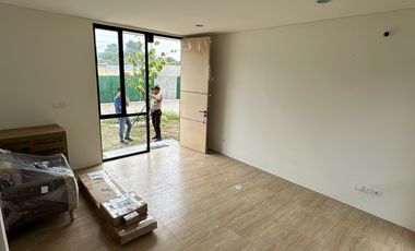 Disewakan Rumah Cendana Cove 2 Kamar, Dekat UPH di Lippo Karawaci