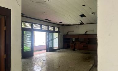 Dijual Murah Rumah Tepi Jalan Hitung Tanah di Cempaka Putih Jakpus