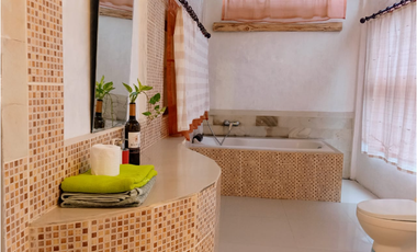 Villa Mewah di Senggigi Lombok