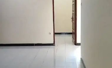 Disewakan Rumah /Kantor Jalan Lebar Tebet Murah Bagus