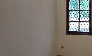 Disewakan Rumah /Kantor Jalan Lebar Tebet Murah Bagus