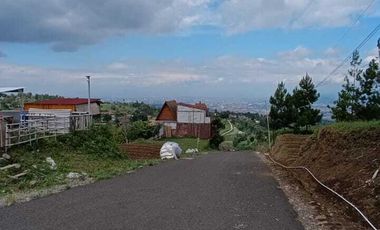 Di Jual Villa Minimalis modern di Lembang Bandung Ba