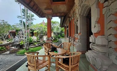 Villa style Bali full view terasering sawah di ubud