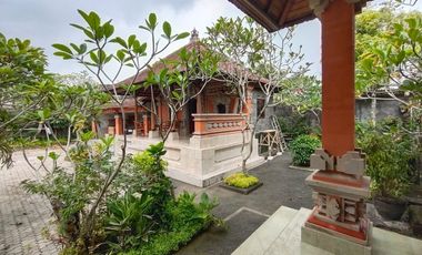 Villa style Bali full view terasering sawah di ubud