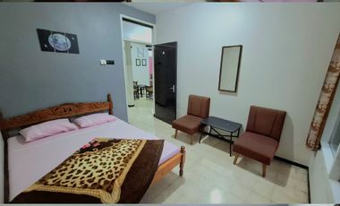 DISEWAKAN HARIAN VILLA KELUARGA YANG ASRI DI WISATA SONGGORITI, BATU