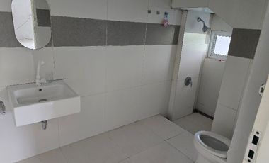 Dijual rumah di Perum Royal Tajur