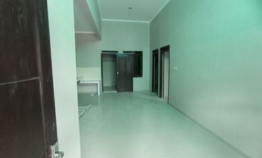 Rumah solo kota murah di belakang SMP 18 mojosongo