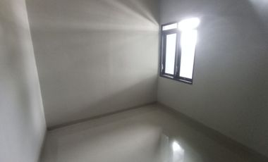 Rumah solo kota murah di belakang SMP 18 mojosongo