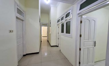 Sewa rmh siap huni lebak permai bisa utk usaha.akses truk masuk