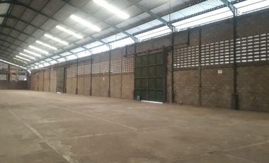 Pabrik Murah Strategis Dgn Halaman Luas Di Mojokerto