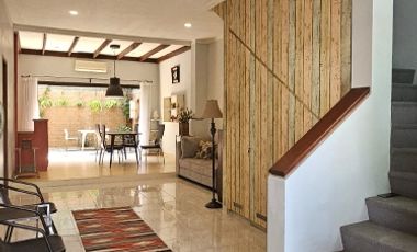 Rumah Cantik Semi Furnished Siap Huni di Emerald Bintaro Jaya 11737LR