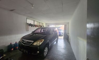 Dekat Awalbross Sudirman pekarangan  Luas