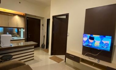 ada dapur & ruang tamu full perabotan