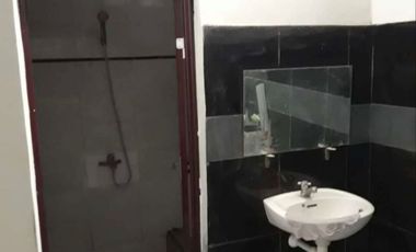 Disewakan Rumah Semi Furnished Bagus Daerah Wiyung Dekat Raya Mastrip