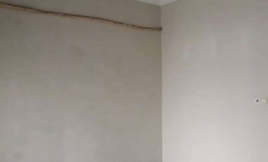 Disewakan Rumah Semi Furnished Bagus Daerah Wiyung Dekat Raya Mastrip