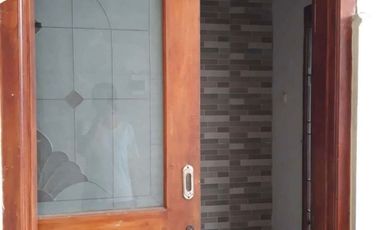 Disewakan Rumah Semi Furnished Bagus Daerah Wiyung Dekat Raya Mastrip