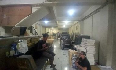 Ruang Usaha 2 Lantai Lokasi Strategis Dekat Pusat Bisnis & Wisata