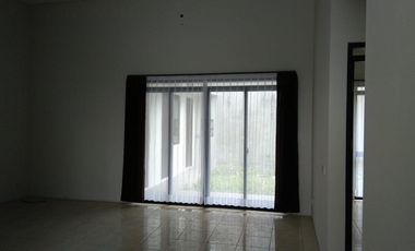 Rumah Nyaman Tatar Favorit di Kota Baru Parahyangan