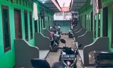 kontrakan 14 pintu terisi full SHM di belakang RS permata depok
