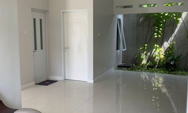 Rumah Mewah SHM Lokasi Strategis Dekat dengan Universitas BSI